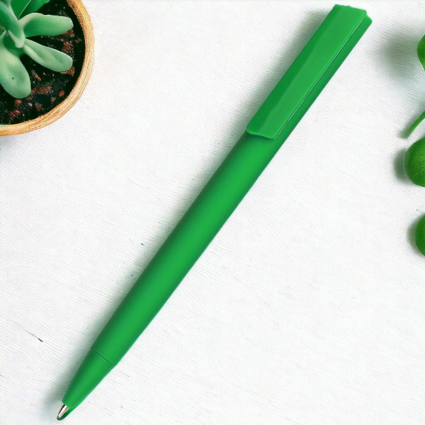 Ручка пластиковая Lavy софт-тач / Приятная и удобная с нажимным механизмом